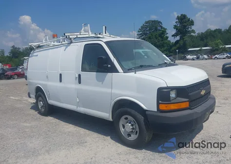 2015 Chevrolet Express 2500 Work Van z USA, uszkodzony, nr VIN 1GCWGFCF3F1160207
